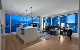 Luxury Apartment On The 9Th Floor Near Stampede, Complimentary Wine, 2 Car Ug Parking